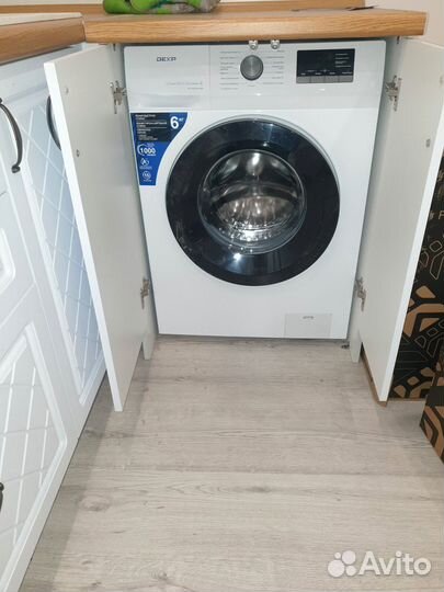 Кухня белая В наличии