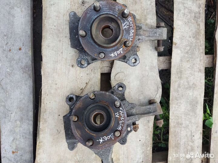 Стойки передние Dodge Caravan