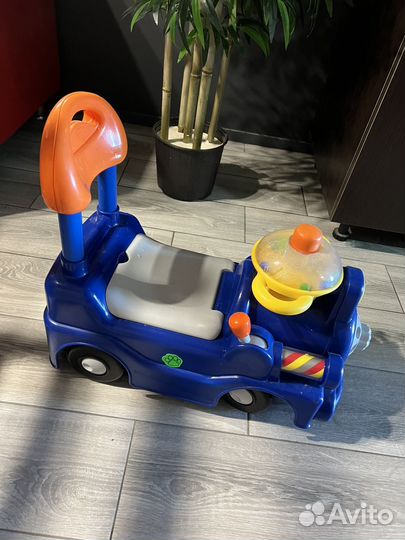 Детская машинка каталка chicco