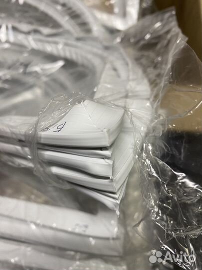 Уплотнитель холодильника Бирюса