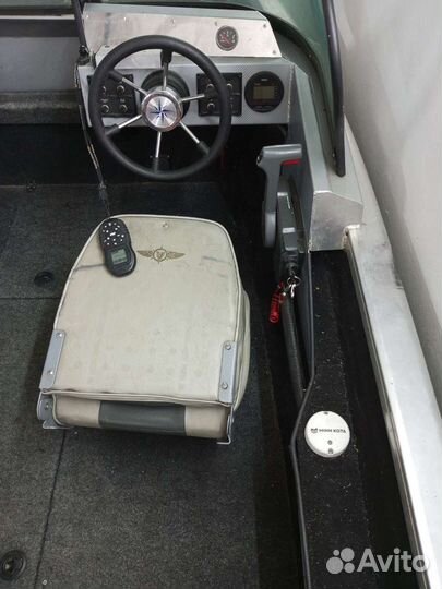 Лодка Волжанка 46 фишпро