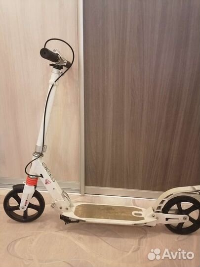 Самокат подростковый двухколесный б/у. AnneLawson