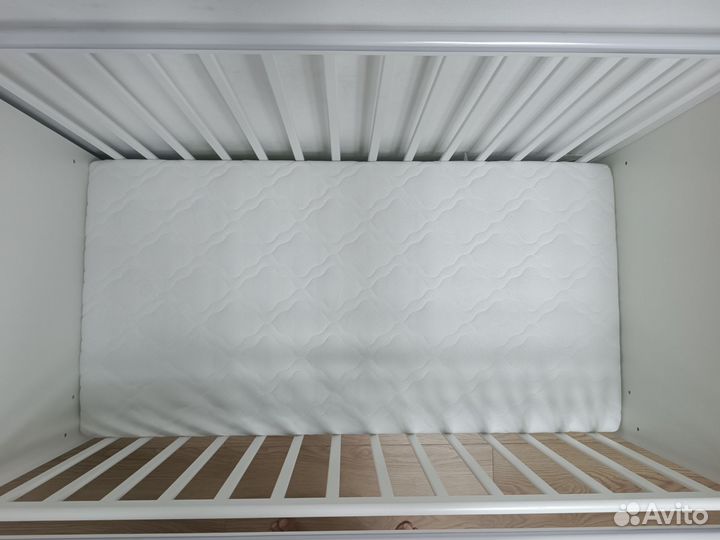 Кроватка трансформер детская с маятником, комодом