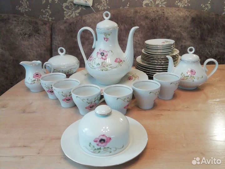 Сервиз чайно - кофейный гдр на 6 персон