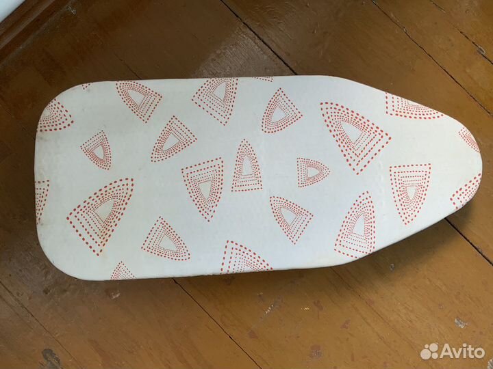 Компактная настольная гладильная доска