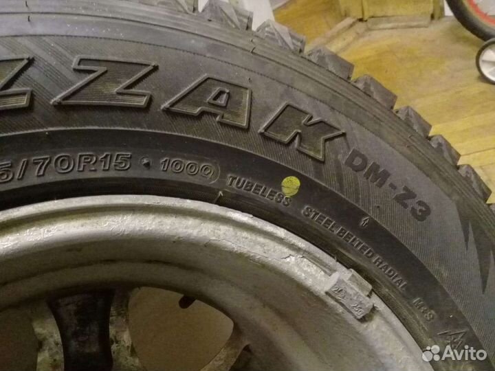 Bridgestone Blizzak DM-Z3 225/70 R15