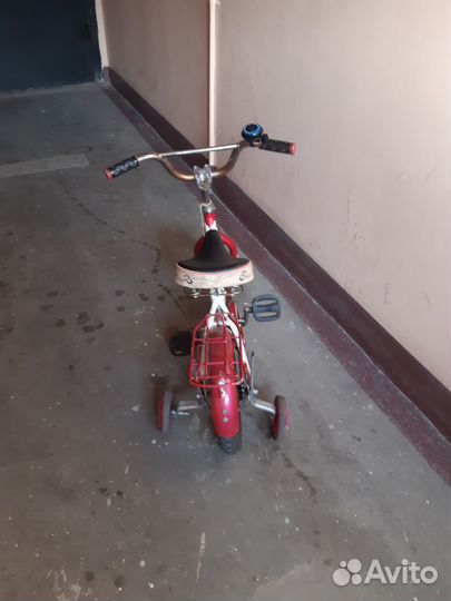 Велосипед детский 4х колесный б/у