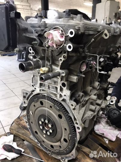 Двигатель 2 ZR-FAE 1.8 Toyota Avensis T 270