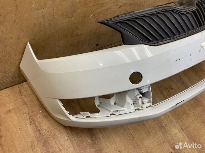 Бампер передний Skoda Rapid 2013-2020