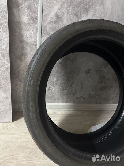 Pirelli P Zero 275/35 R20 102Y