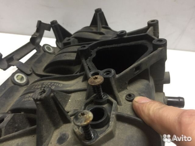 Впускной коллектор Golf 5 1.4 BMY BLG дефект