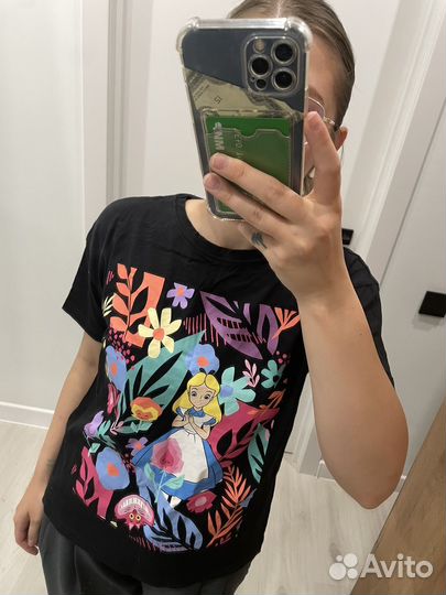 Футболка Алиса в стране чудес stradivarius