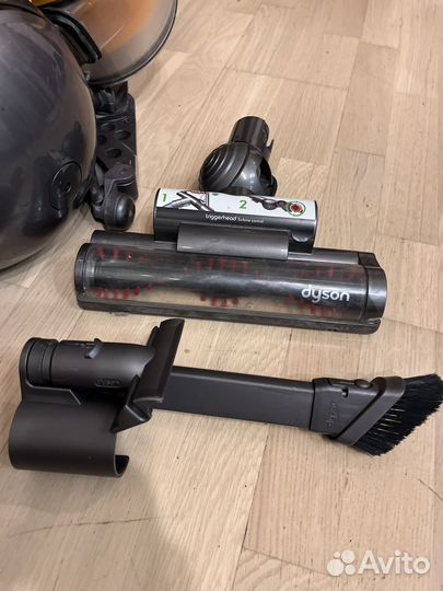 Пылесос Dyson DC 39