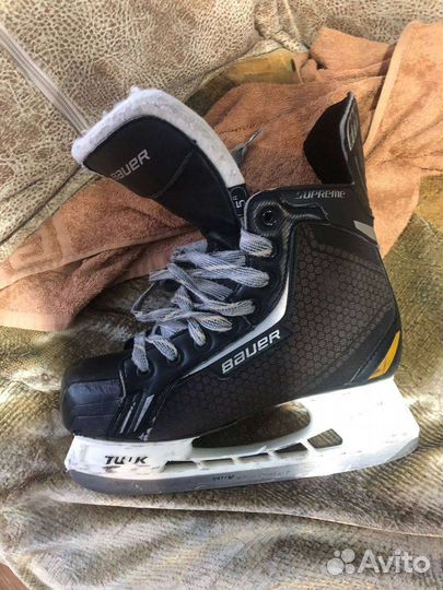 Коньки хоккейные