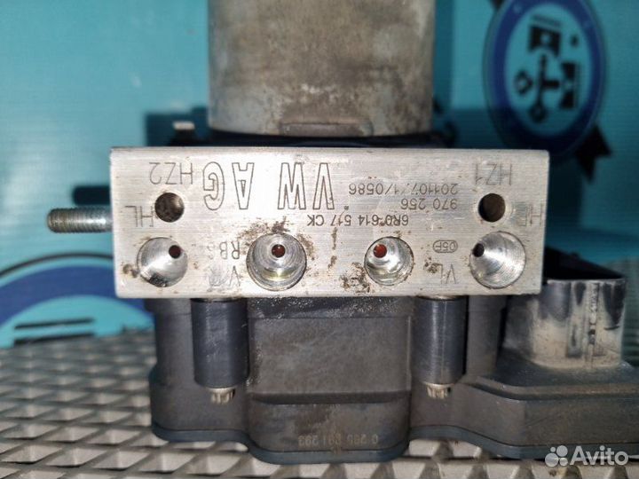 Блок ABS (насос) Skoda Rapid