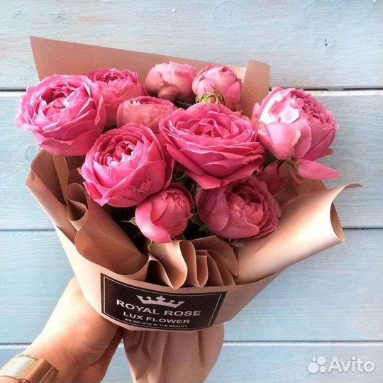 Пионовидные розы букет