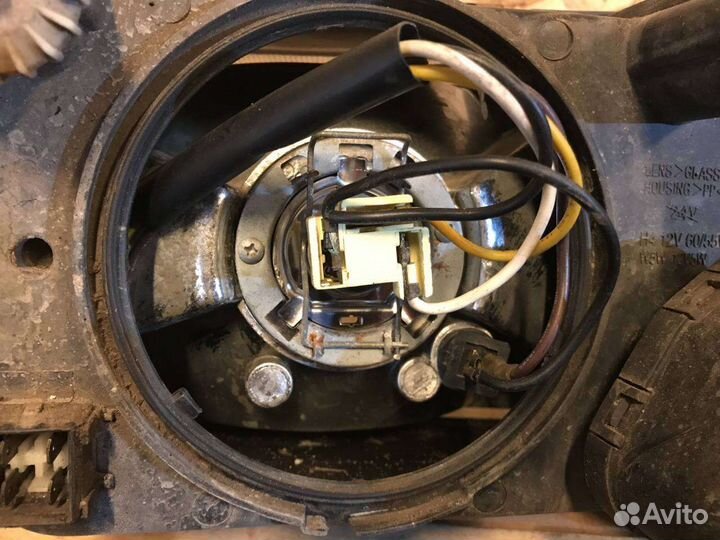 Правая фара с поворотником Volkswagen Passat B3