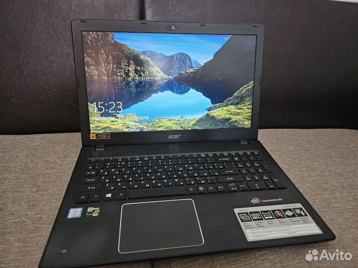Ноутбук Acer Aspire E15 E5-575G-71H4