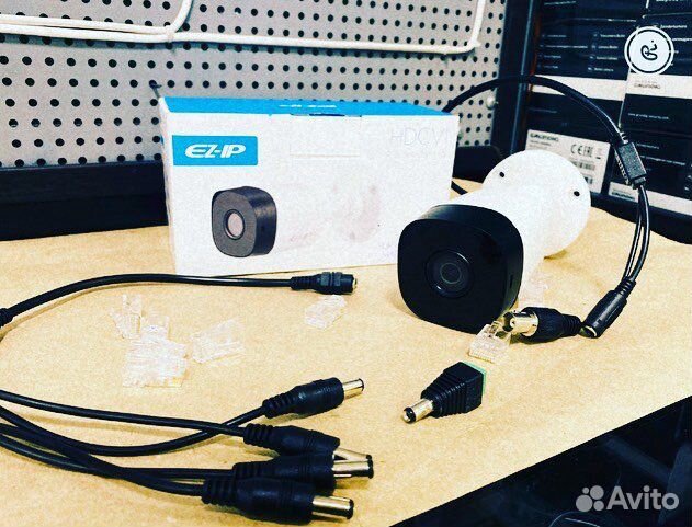 Видеокамера AHD/TVI/CVI/cvbs EZ-IP EZ-IP EZ-HAC-B1