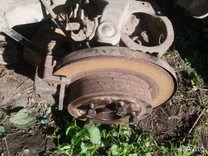 Задние ступицы на Инфинити FX35 2004 г.в