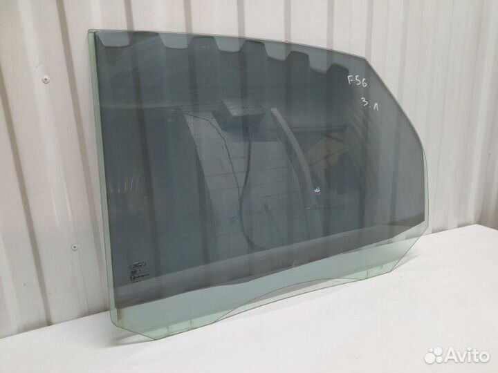 Стекло двери задней левой Ford Focus 2 2004 - 2011