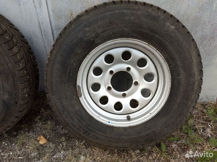 R15 Hankook Winter I'Pike 215/75, PCD 5x139.7 DIA 108.5