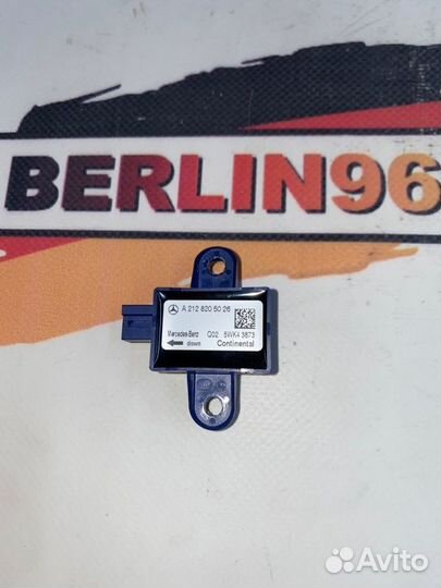 Датчик удара Mercedes-Benz E-Class W212 M271 2010