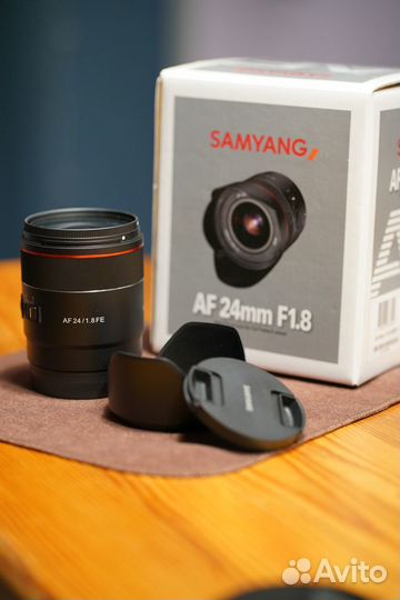 Объектив Samyang AF 24mm f/1.8 Sony FE