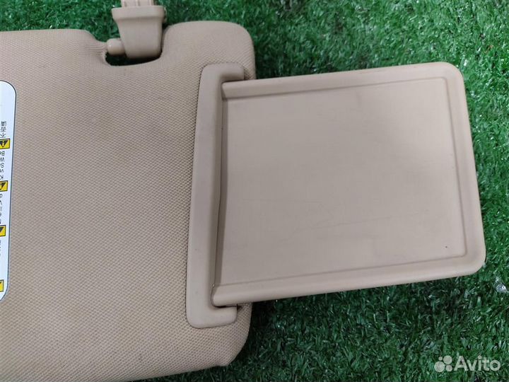 Козырек солнцезащитный правый Subaru Tribeca WX 2