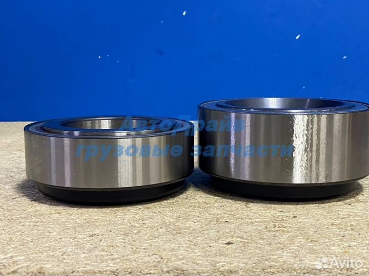 Комплект подшипников ступицы передней для грузовик