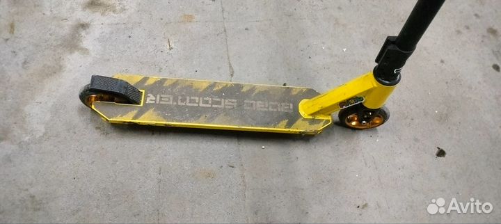 Трюковой самокат