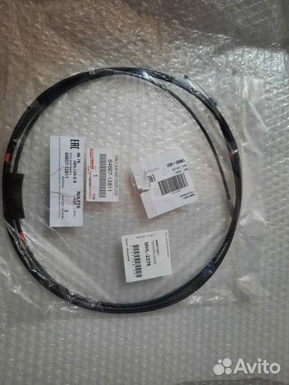 Трос багажника задний Тoyota Corolla E150 2008+