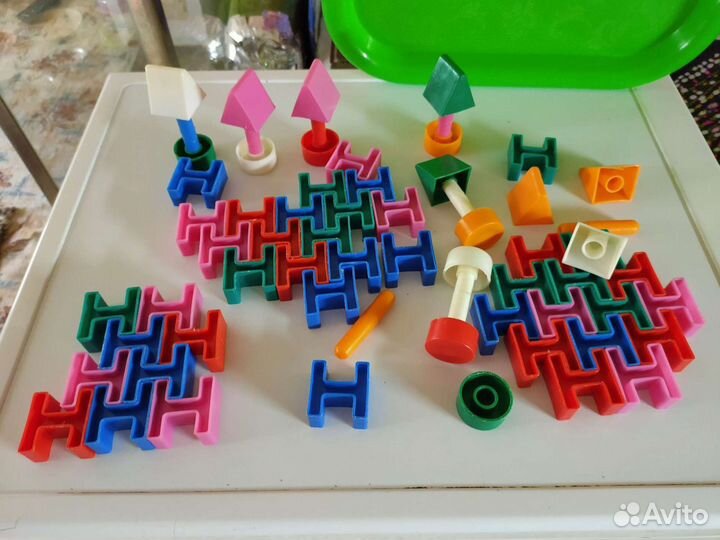 Развивающие игрушки