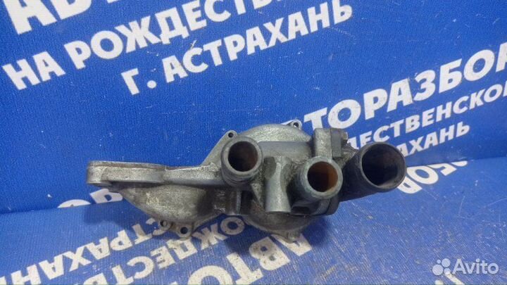 Корпус помпы Volkswagen Passat B4 седан AGG 1995