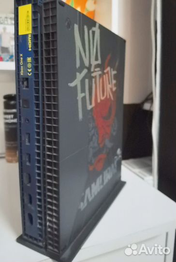 Игровая приставка Xbox ONE X 