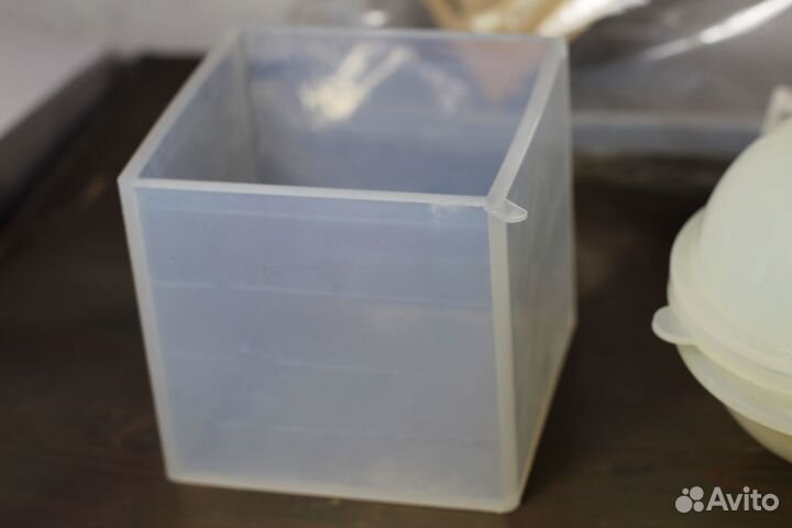 Силиконовые формы бу и одна новая