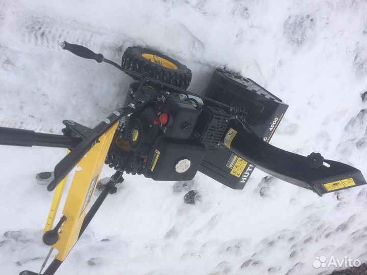 Снегоуборщик