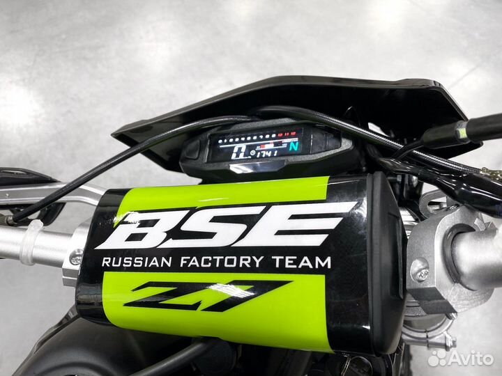 Kроссовый мотоцикл BSE Z7 Green Blast