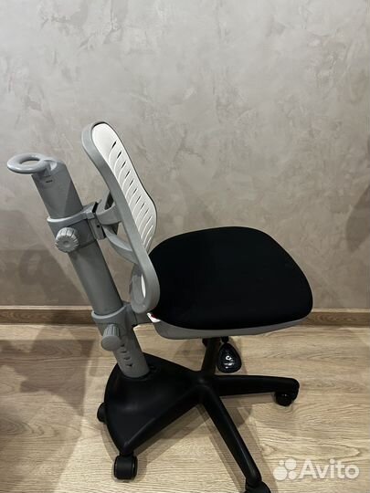 Детский растущий стул