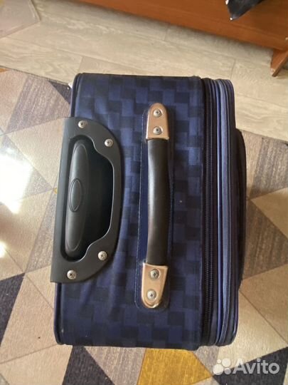 Чемодан на колесах