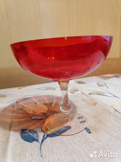 Ваза для фруктов на ножке цветное стекло СССР