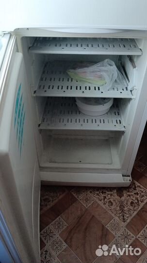 Продам холодильник рабочий