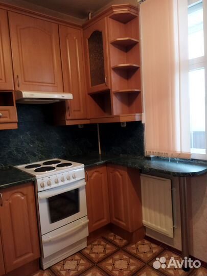 Кухонный гарнитур с техникой