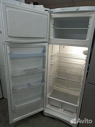 Двухкамерный Холодильник Индезит