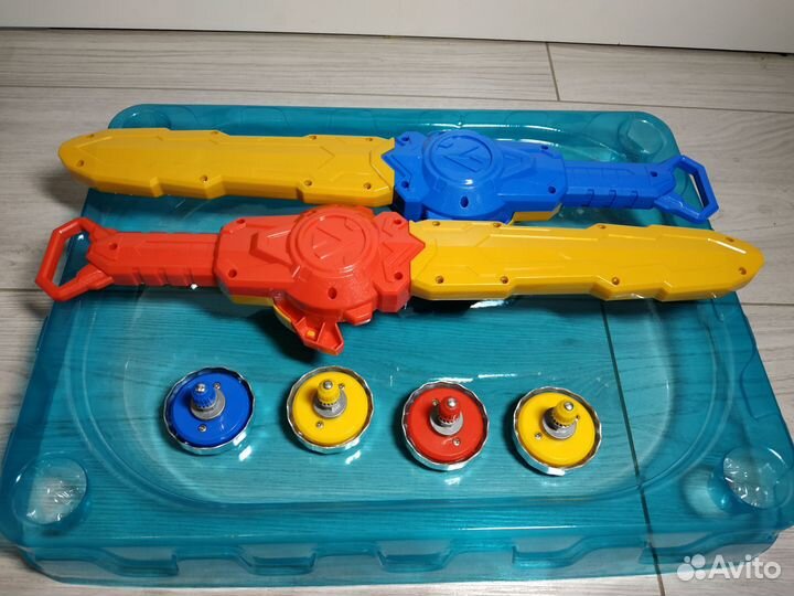 Инфинити Надо Арена, 2 Меча, 4 волчка светящихся