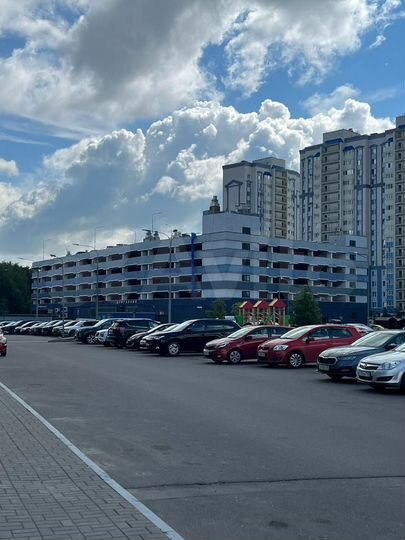 Машиноместо, 13 м²