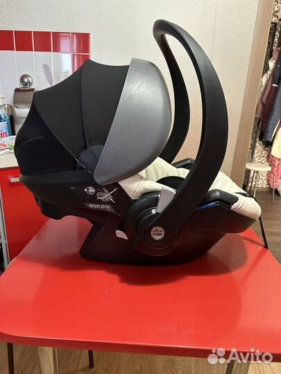 Автолюлька mima izi go