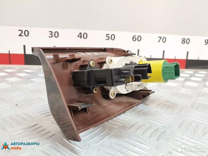 Переключатель света Ford Mondeo 1993 1668936