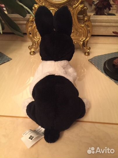 Механическая игрушка кролик