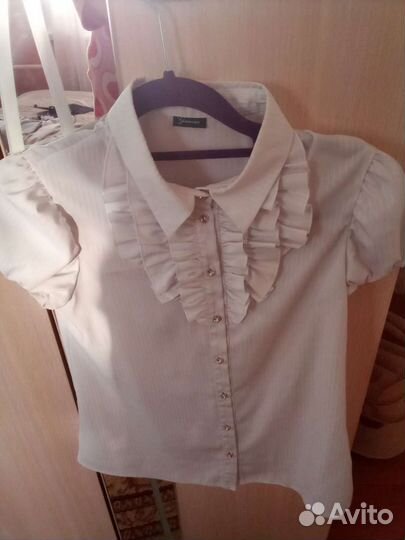 Блузки школьные,сарафан и жилетка